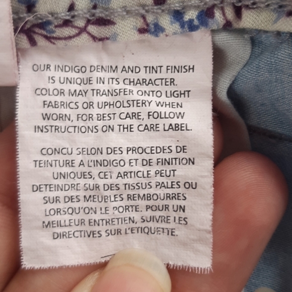 Jean shorts lightweight light blue denim white lace trim accents womans size 10 - Picture 11 of 16